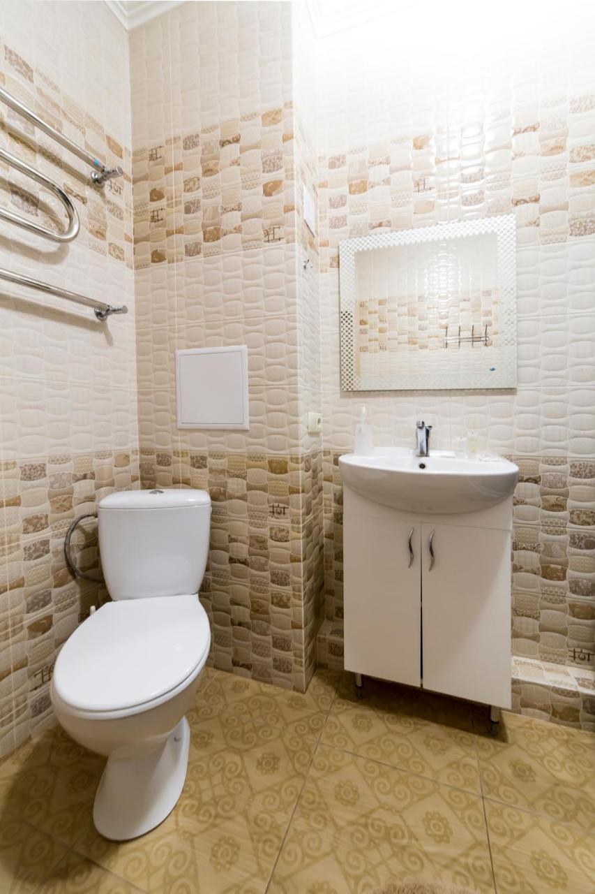 Studio Apartment On Bazhana Kiev Eksteriør billede
