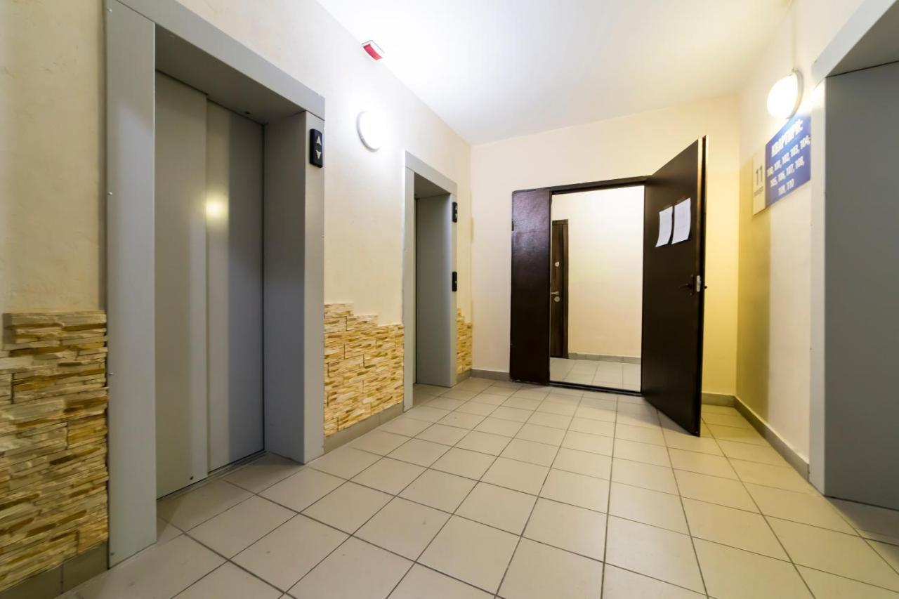 Studio Apartment On Bazhana Kiev Eksteriør billede