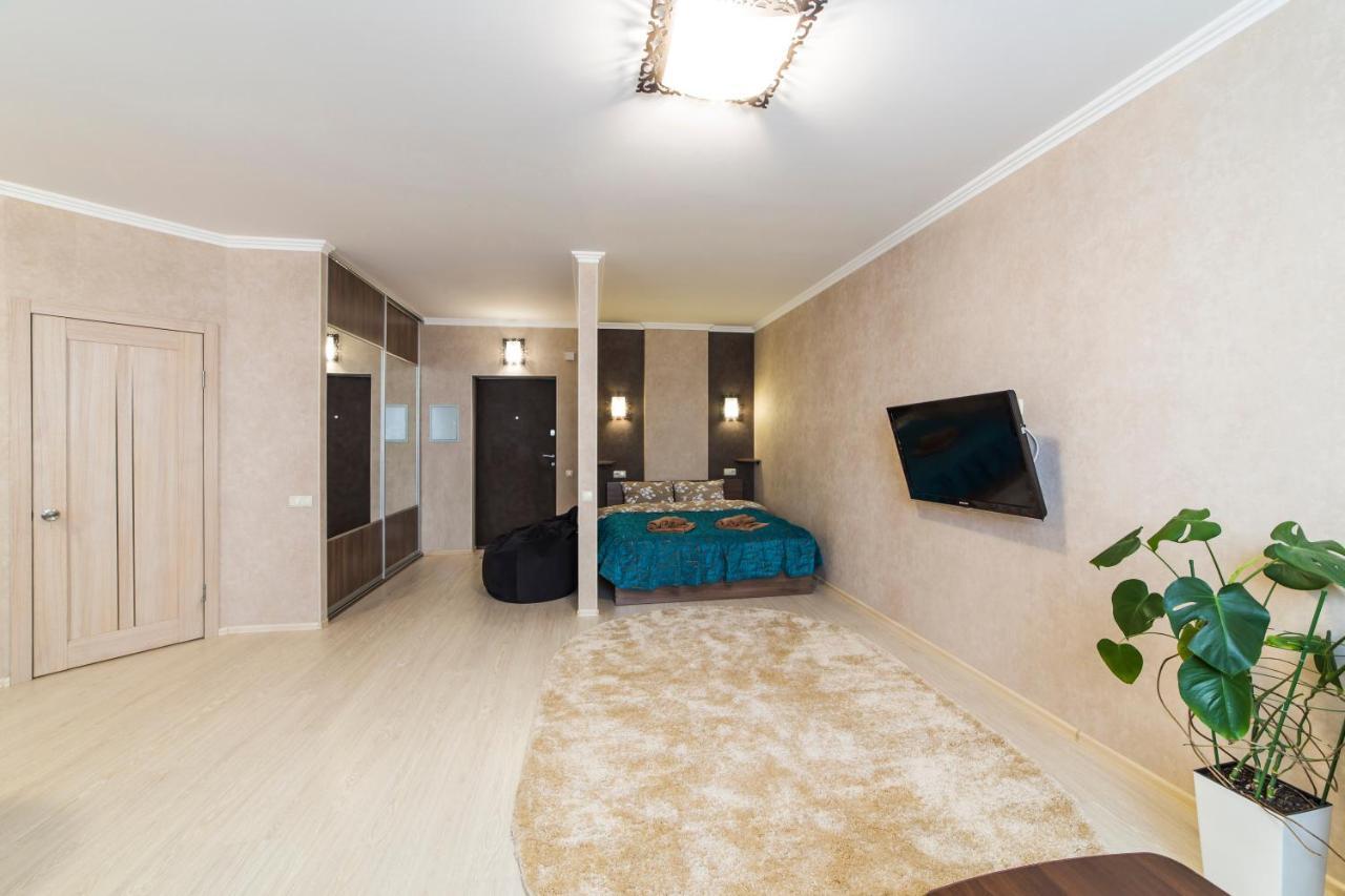 Studio Apartment On Bazhana Kiev Eksteriør billede